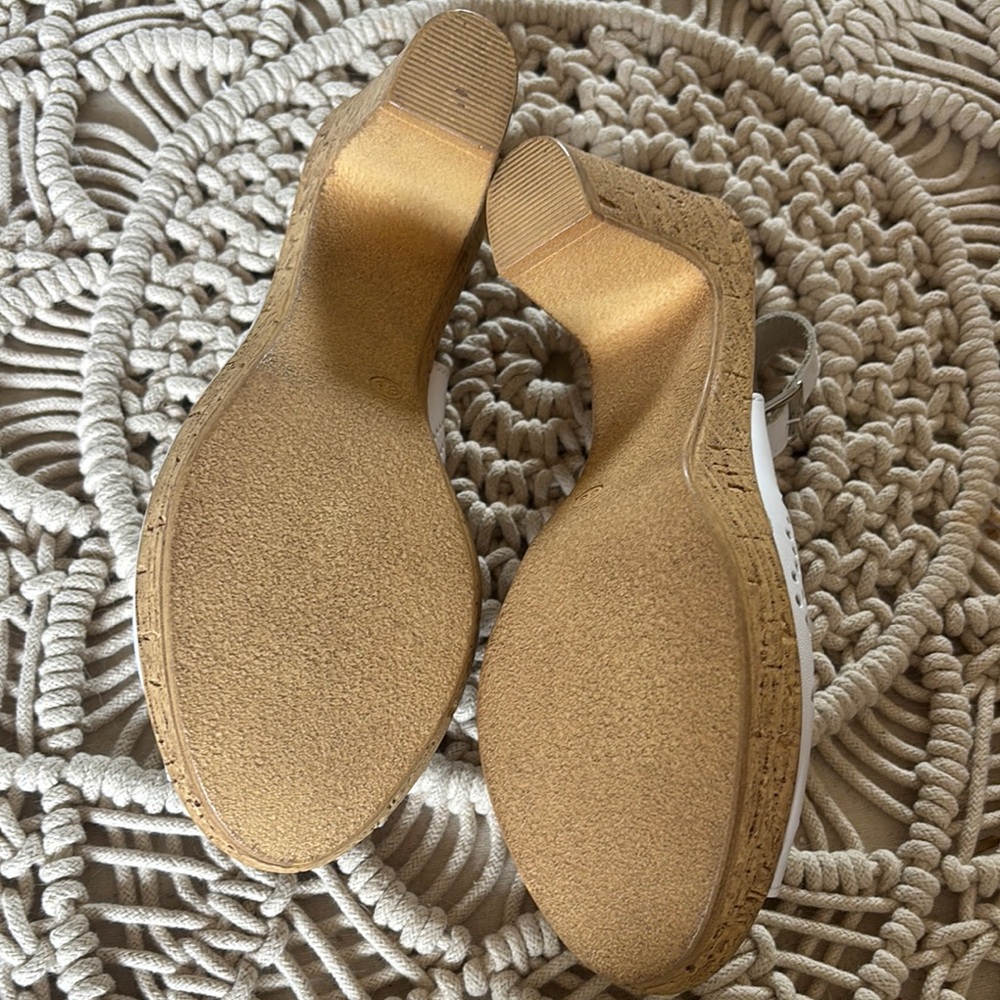 Spring Step White Tan Wedge Sandals with Perforated Design - Picture 7 of 9